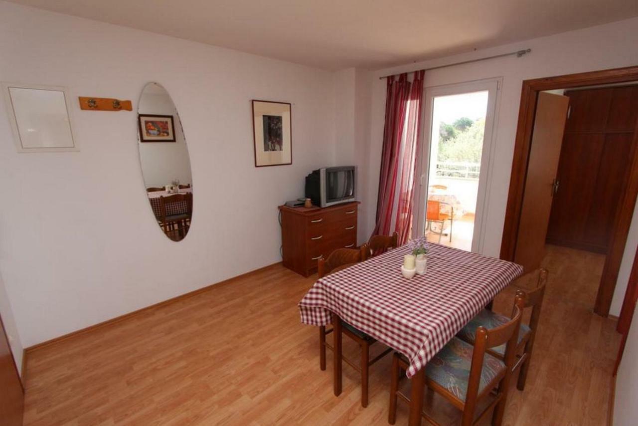 Apartments Ulika Rovinj Exterior photo